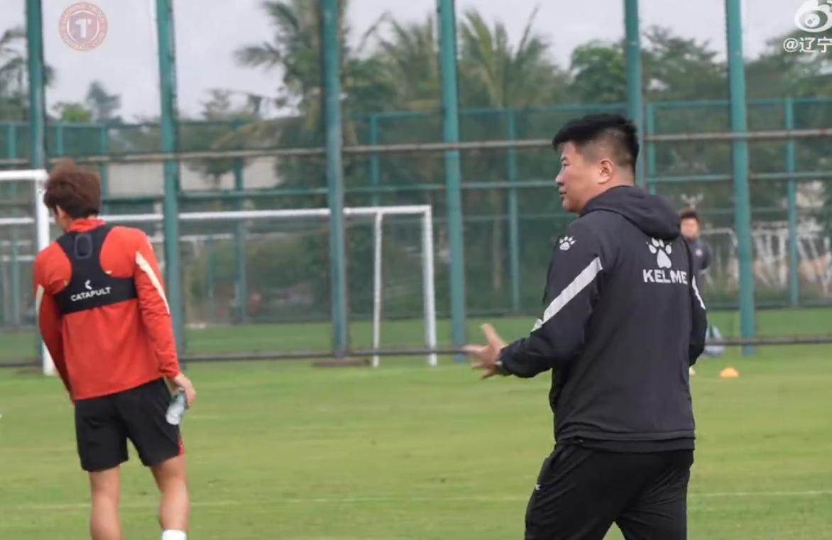 九游体育登录入口-北青没把铁人列入争冠集团！阿尔瓦罗能对抗 老茂韩鹏谁说了算？